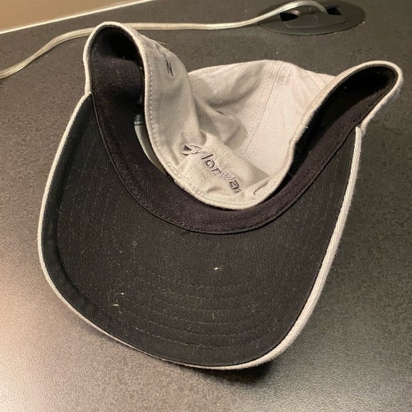 Taylor Made Golf Brand Fitted Hat - Picture 5 of 7